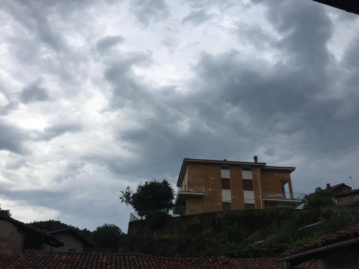 B&B Sotto Le Mura 파본느카나베세 외부 사진