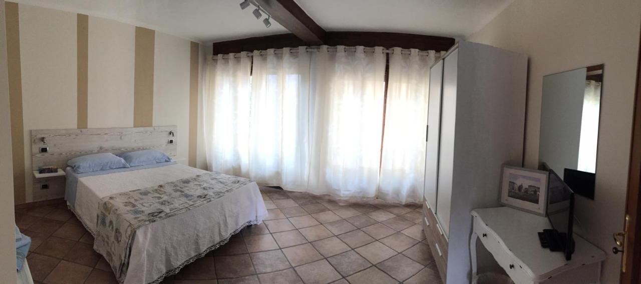 B&B Sotto Le Mura 파본느카나베세 외부 사진